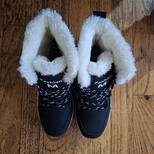 Women's Black and White Winter Boots